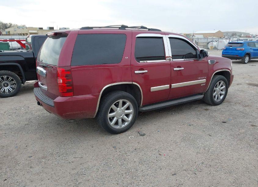 Photo 4 of 2007 Chevrolet Tahoe LT (VIN 1GNFC13J97R414984)