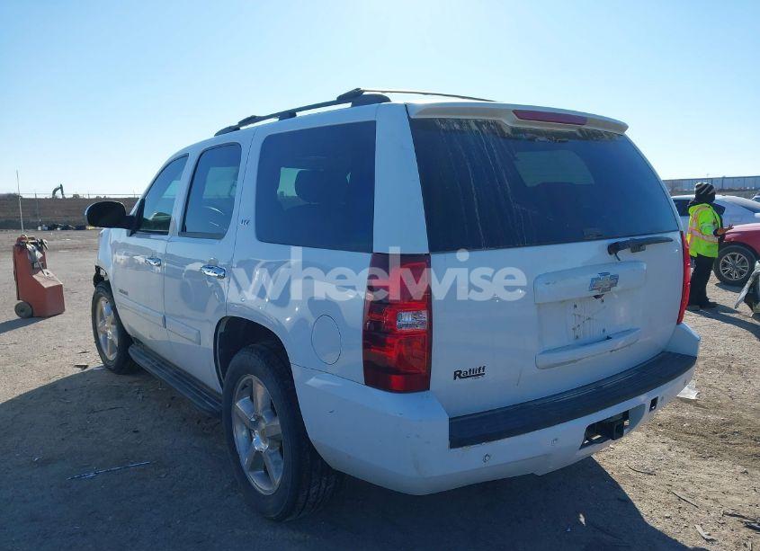 Photo 3 of 2008 Chevrolet Tahoe LTZ (VIN 1GNFC13J98R266014)