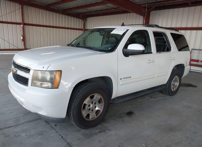 Photo 2 of 2007 Chevrolet Tahoe LT (VIN 1GNFC13JX7J382397)
