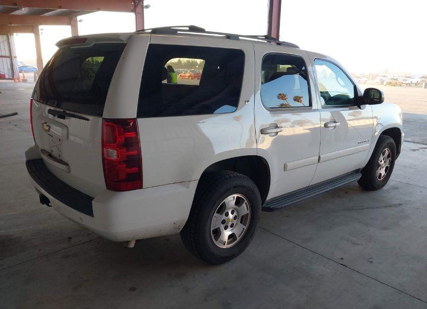 Photo 4 of 2007 Chevrolet Tahoe LT (VIN 1GNFC13JX7J382397)
