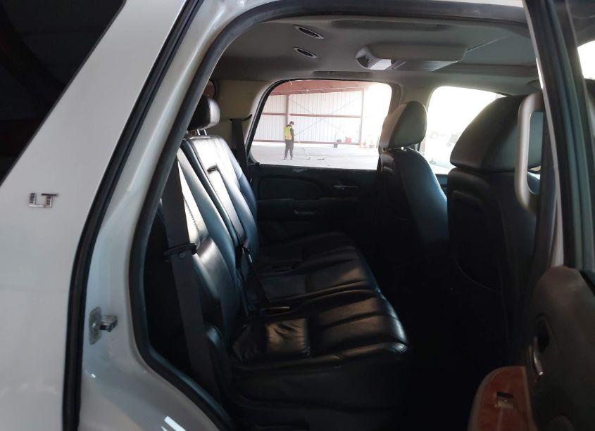 Photo 8 of 2007 Chevrolet Tahoe LT (VIN 1GNFC13JX7J382397)