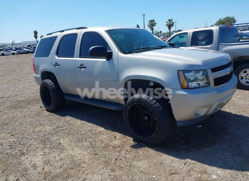 2007 Chevrolet Tahoe LS (VIN 1GNFC13JX7R132823) main photo