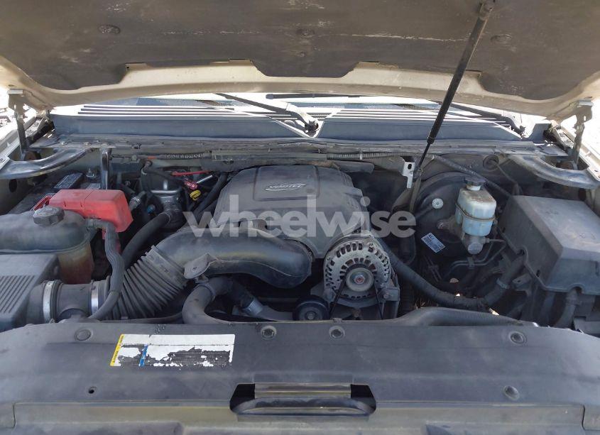 Photo 10 of 2007 Chevrolet Tahoe LS (VIN 1GNFC13JX7R132823)