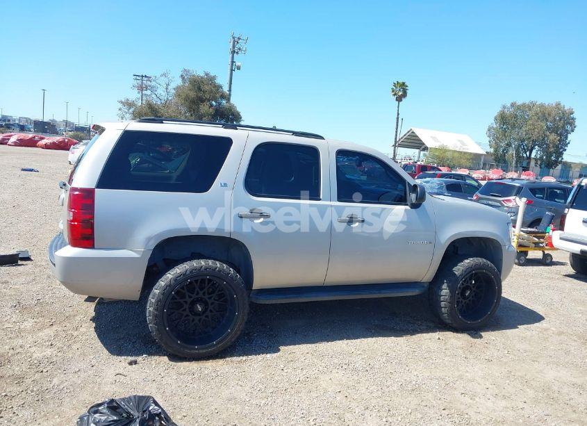 Photo 14 of 2007 Chevrolet Tahoe LS (VIN 1GNFC13JX7R132823)