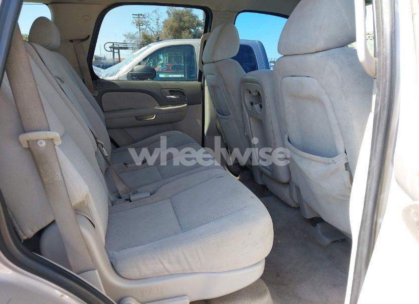 Photo 8 of 2007 Chevrolet Tahoe LS (VIN 1GNFC13JX7R132823)