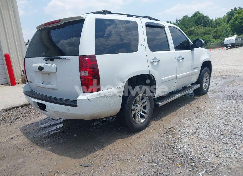 Photo 4 of 2007 Chevrolet Tahoe LTZ (VIN 1GNFC13JX7R256106)