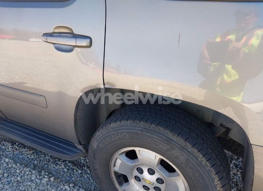 Photo 6 of 2007 Chevrolet Tahoe LT (VIN 1GNFC13JX7R365648)