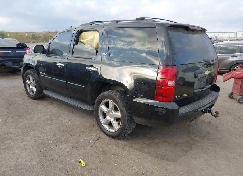 Photo 3 of 2008 Chevrolet Tahoe LTZ (VIN 1GNFC13JX8R118132)
