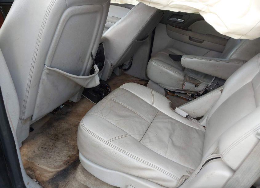Photo 8 of 2008 Chevrolet Tahoe LTZ (VIN 1GNFC13JX8R118132)