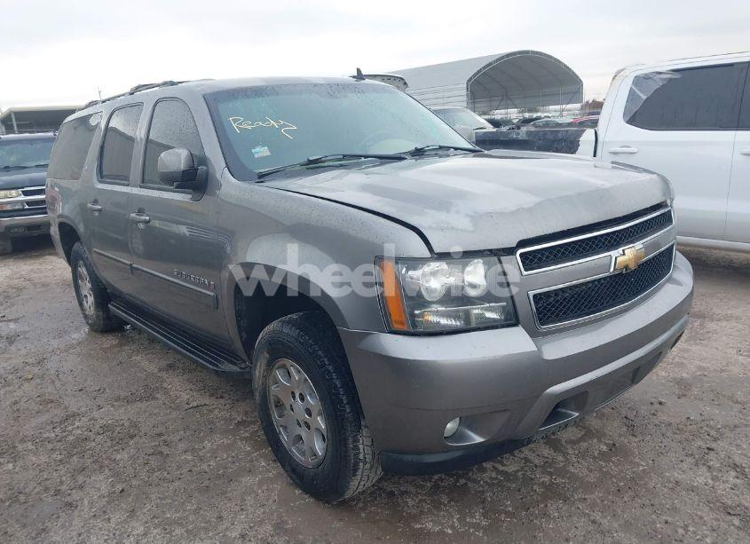 2007 Chevrolet Suburban 1500 LT (VIN 1GNFC16007J162480) main photo