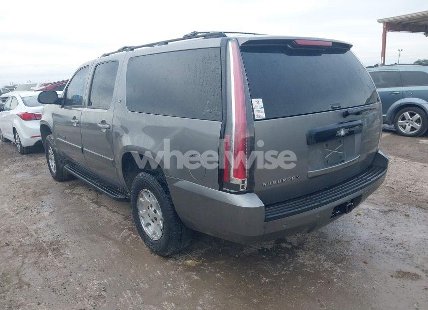 Photo 3 of 2007 Chevrolet Suburban 1500 LT (VIN 1GNFC16007J162480)