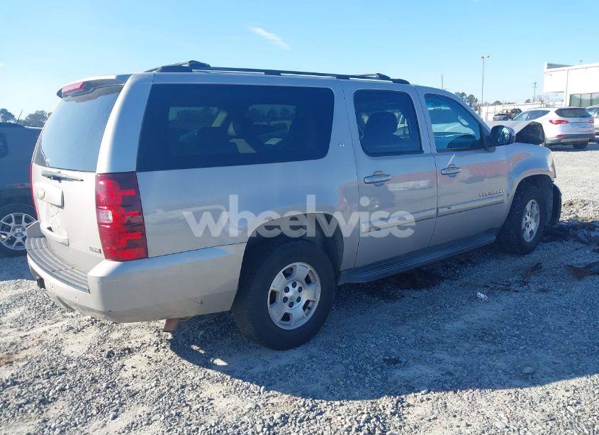 Photo 4 of 2007 Chevrolet Suburban 1500 LT (VIN 1GNFC16007J216800)