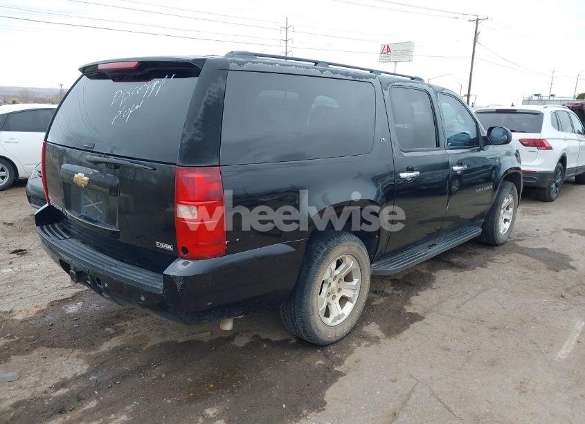 Photo 4 of 2007 Chevrolet Suburban 1500 LS (VIN 1GNFC16007J317898)
