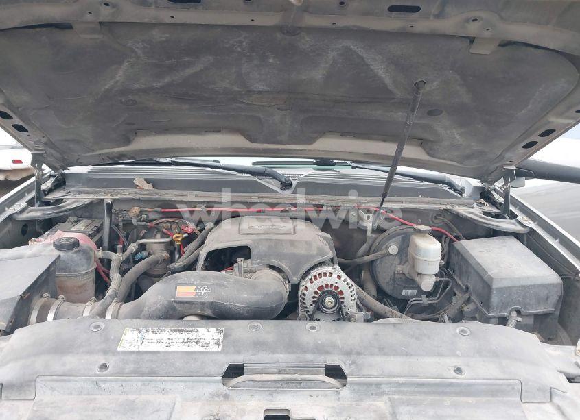 Photo 10 of 2008 Chevrolet Suburban 1500 LT (VIN 1GNFC16008J226762)