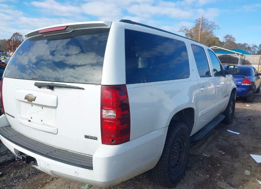 Photo 4 of 2008 Chevrolet Suburban 1500 LT (VIN 1GNFC16018J106954)