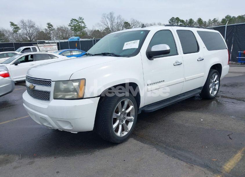 Photo 2 of 2008 Chevrolet Suburban 1500 LTZ (VIN 1GNFC16018R143195)
