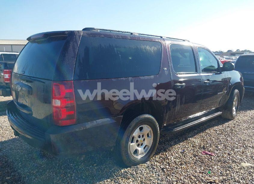Photo 4 of 2009 Chevrolet Suburban 1500 LS (VIN 1GNFC16019R213344)