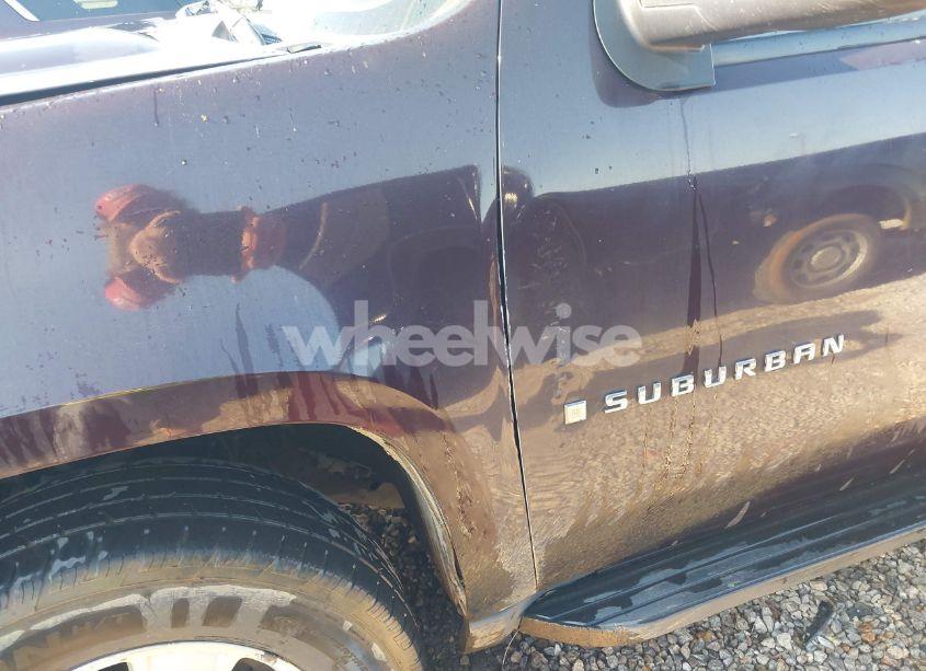 Photo 6 of 2009 Chevrolet Suburban 1500 LS (VIN 1GNFC16019R213344)