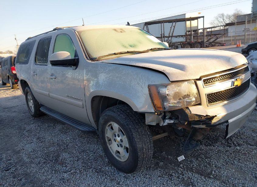 2007 Chevrolet Suburban 1500 LT (VIN 1GNFC16027J235512) main photo