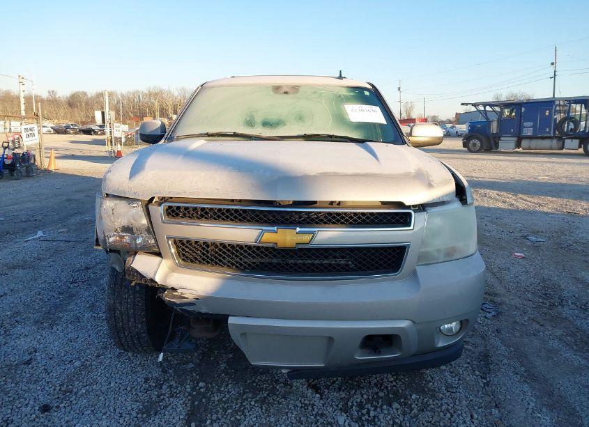 Photo 12 of 2007 Chevrolet Suburban 1500 LT (VIN 1GNFC16027J235512)