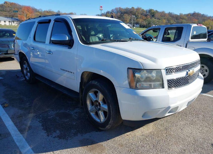 2008 Chevrolet Suburban 1500 LTZ (VIN 1GNFC16028R189361) main photo