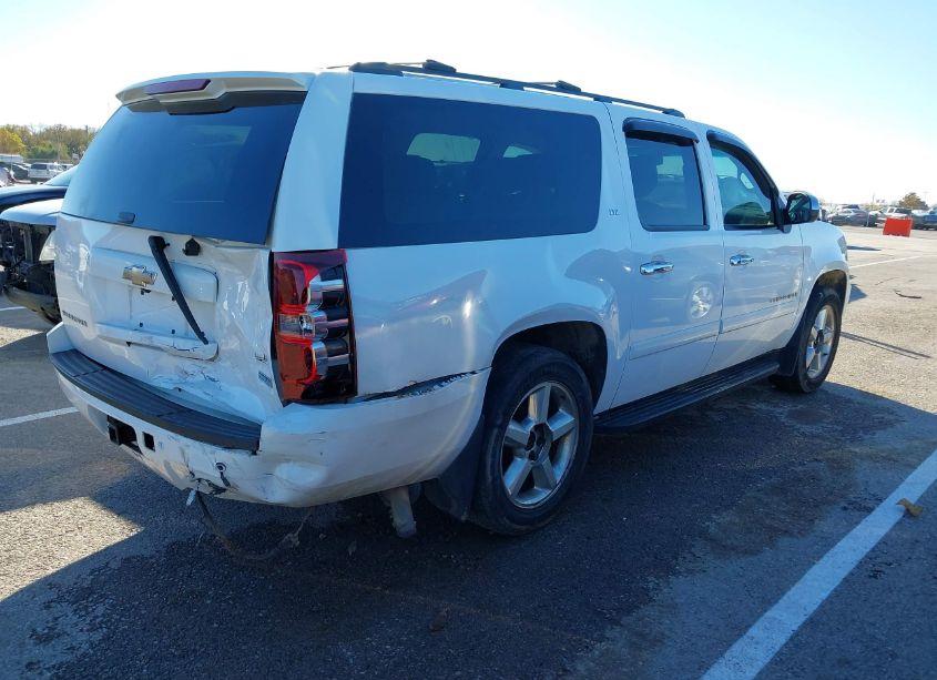 Photo 4 of 2008 Chevrolet Suburban 1500 LTZ (VIN 1GNFC16028R189361)