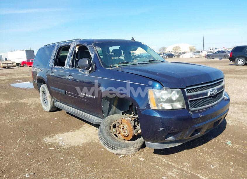 2009 Chevrolet Suburban 1500 LS (VIN 1GNFC16029R200974) main photo