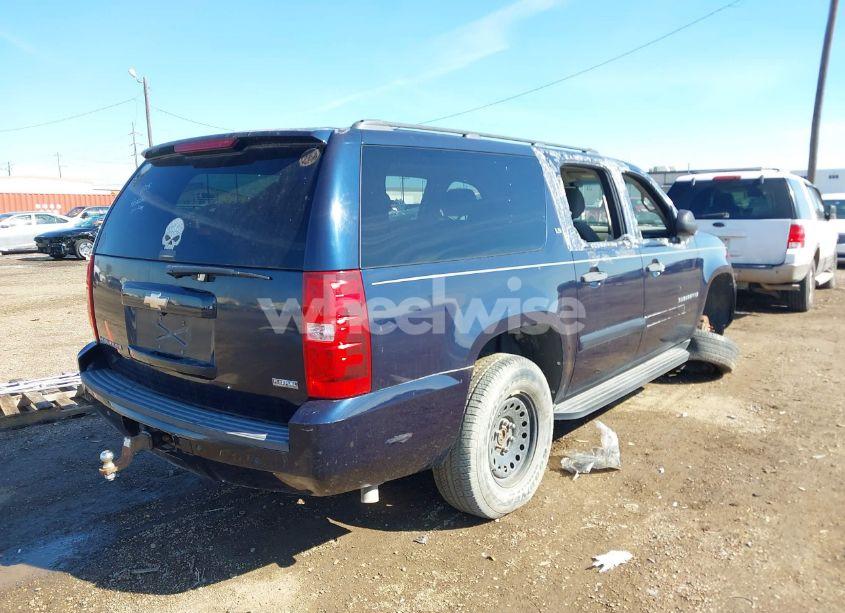 Photo 4 of 2009 Chevrolet Suburban 1500 LS (VIN 1GNFC16029R200974)
