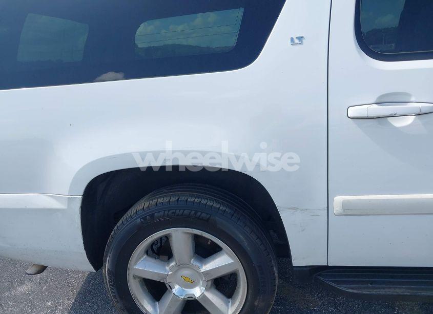 Photo 12 of 2008 Chevrolet Suburban 1500 LT (VIN 1GNFC16038R128195)