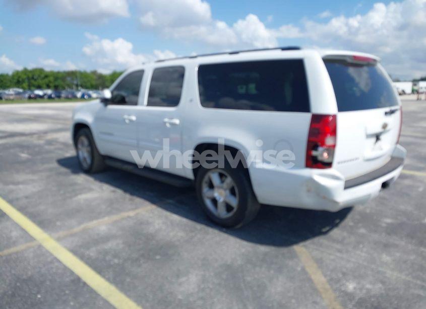 Photo 3 of 2008 Chevrolet Suburban 1500 LT (VIN 1GNFC16038R128195)