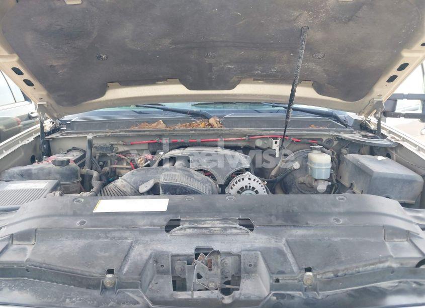 Photo 10 of 2008 Chevrolet Suburban 1500 LTZ (VIN 1GNFC16038R278002)