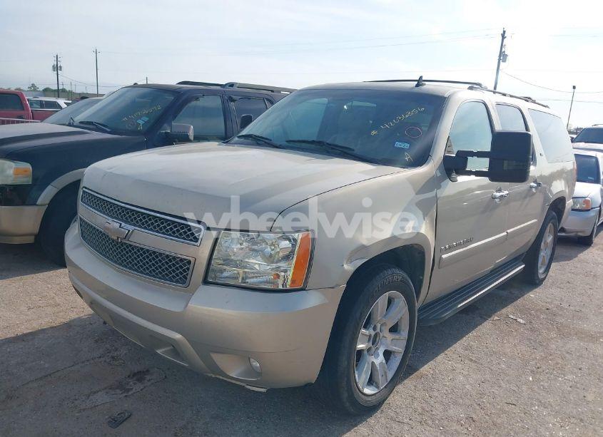 Photo 2 of 2008 Chevrolet Suburban 1500 LTZ (VIN 1GNFC16038R278002)