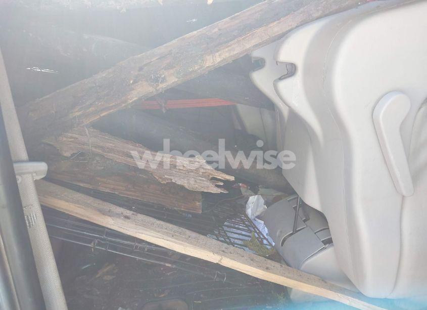 Photo 8 of 2007 Chevrolet Suburban 1500 LT (VIN 1GNFC16047J173546)