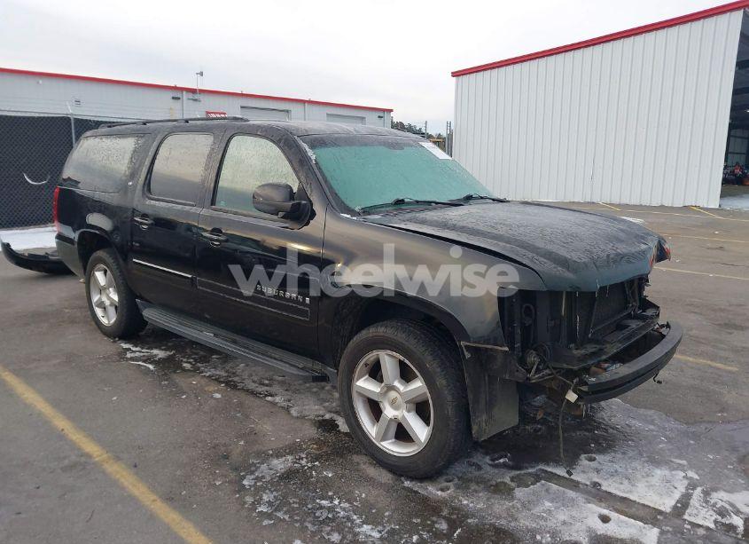 2008 Chevrolet Suburban 1500 LT (VIN 1GNFC16048J195872) main photo