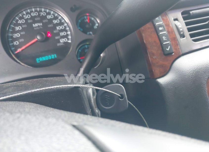 Photo 11 of 2008 Chevrolet Suburban 1500 LTZ (VIN 1GNFC16048R123605)