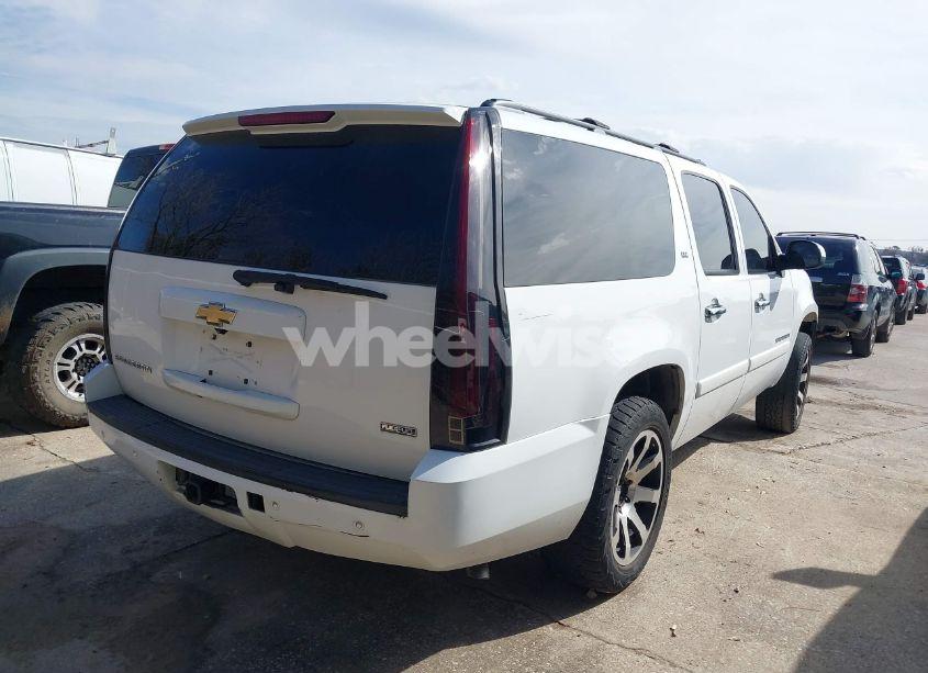 Photo 4 of 2008 Chevrolet Suburban 1500 LTZ (VIN 1GNFC16048R123605)