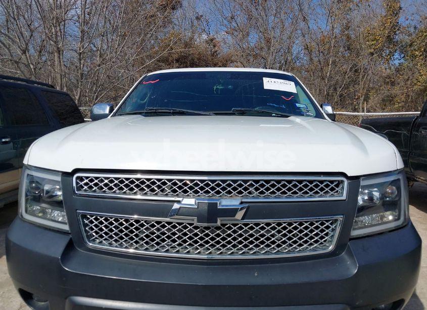 Photo 6 of 2008 Chevrolet Suburban 1500 LTZ (VIN 1GNFC16048R123605)