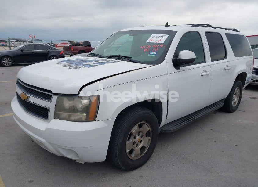 Photo 2 of 2008 Chevrolet Suburban 1500 LT (VIN 1GNFC16048R229603)