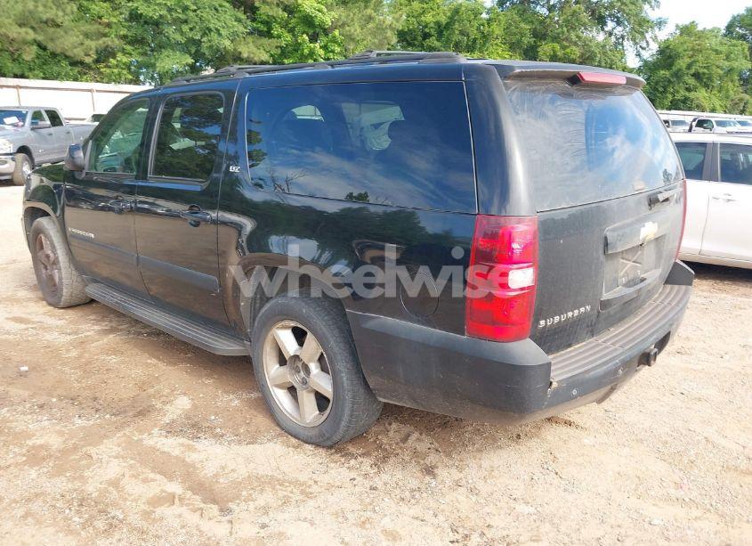 Photo 3 of 2007 Chevrolet Suburban 1500 LTZ (VIN 1GNFC16057R183102)