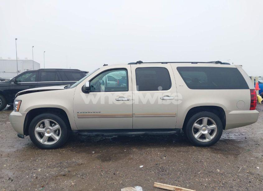 Photo 14 of 2007 Chevrolet Suburban 1500 LTZ (VIN 1GNFC16057R365396)