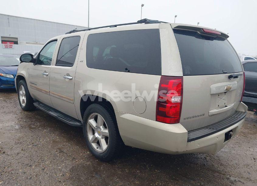 Photo 3 of 2007 Chevrolet Suburban 1500 LTZ (VIN 1GNFC16057R365396)