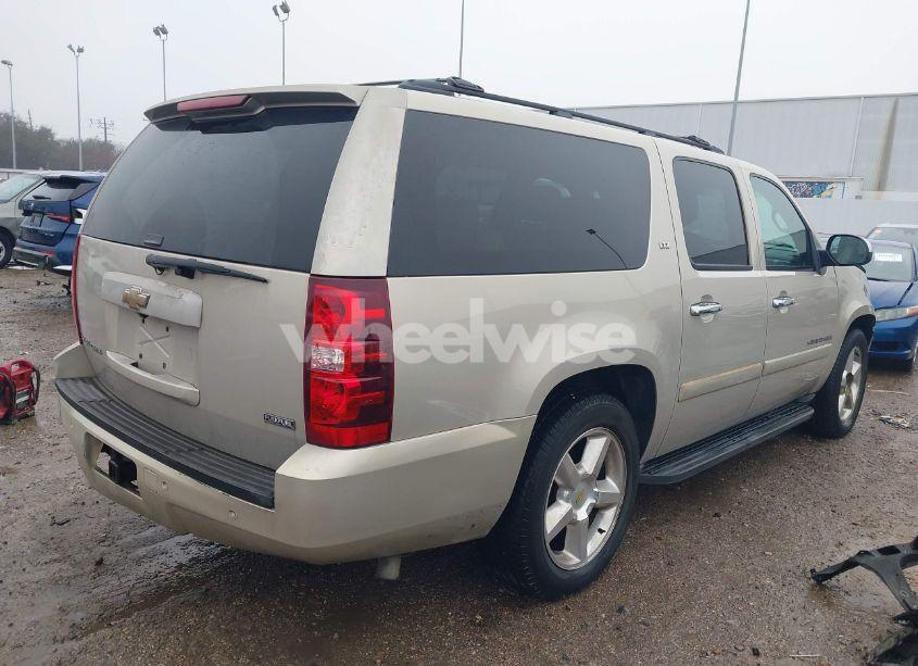 Photo 4 of 2007 Chevrolet Suburban 1500 LTZ (VIN 1GNFC16057R365396)