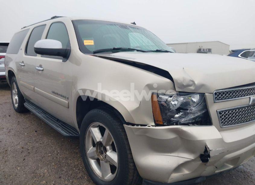 Photo 6 of 2007 Chevrolet Suburban 1500 LTZ (VIN 1GNFC16057R365396)