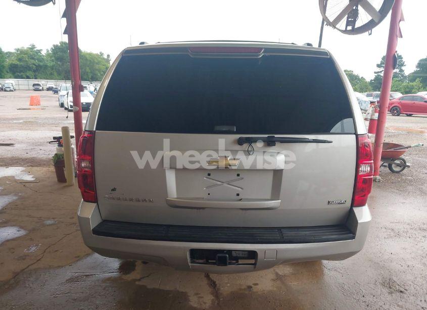 Photo 16 of 2008 Chevrolet Suburban 1500 LS (VIN 1GNFC16058R256647)