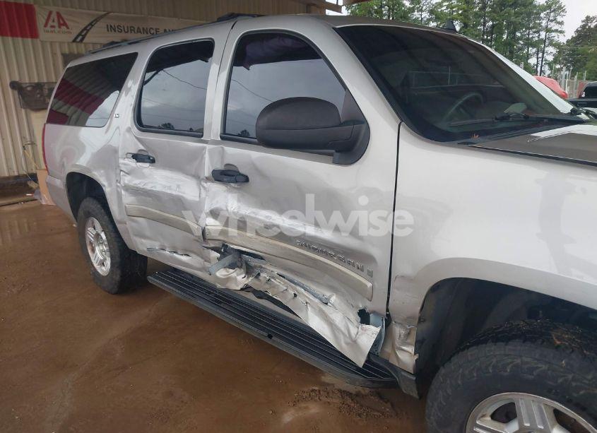 Photo 6 of 2008 Chevrolet Suburban 1500 LS (VIN 1GNFC16058R256647)