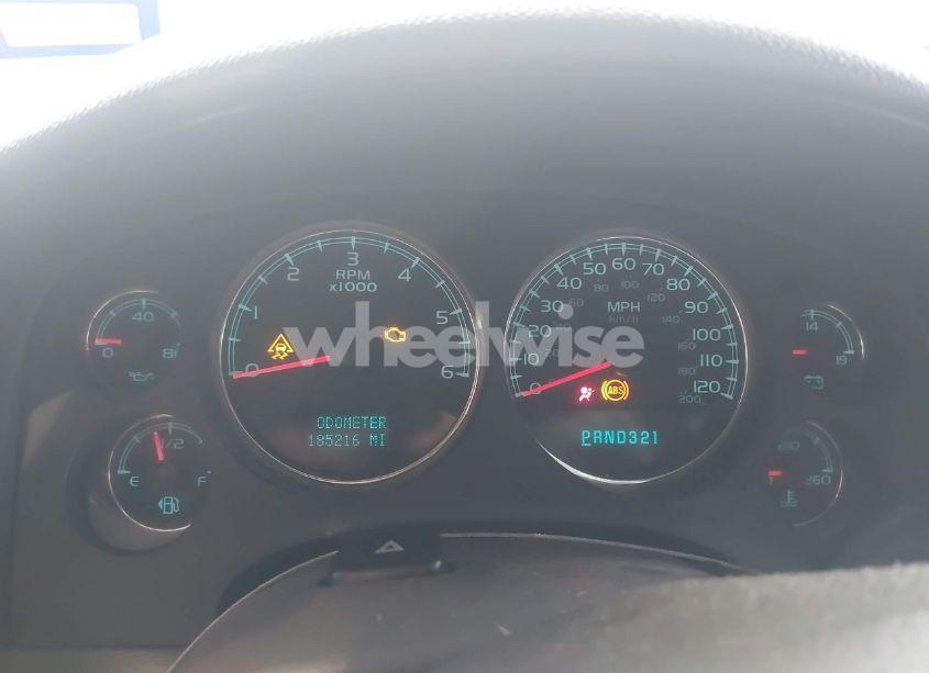 Photo 7 of 2008 Chevrolet Suburban 1500 LS (VIN 1GNFC16058R256647)