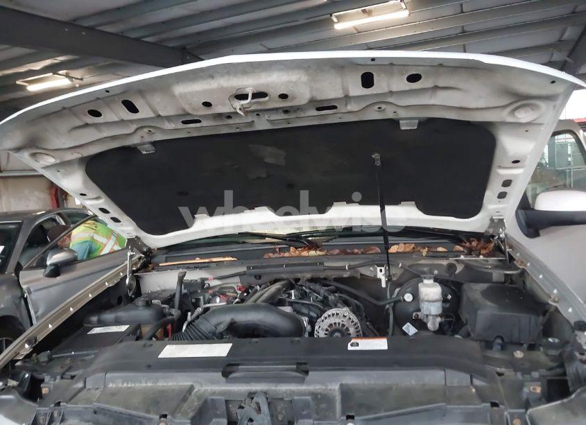 Photo 10 of 2007 Chevrolet Suburban 1500 LT (VIN 1GNFC16067J219667)