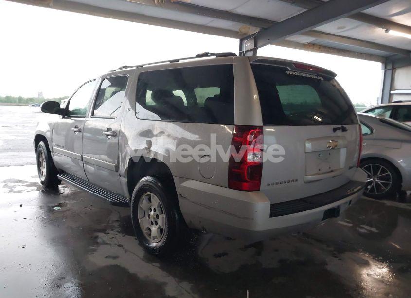 Photo 3 of 2007 Chevrolet Suburban 1500 LT (VIN 1GNFC16067J219667)