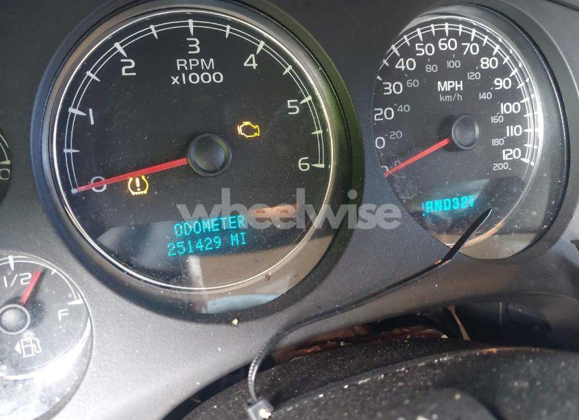 Photo 7 of 2007 Chevrolet Suburban 1500 LT (VIN 1GNFC16067J230068)