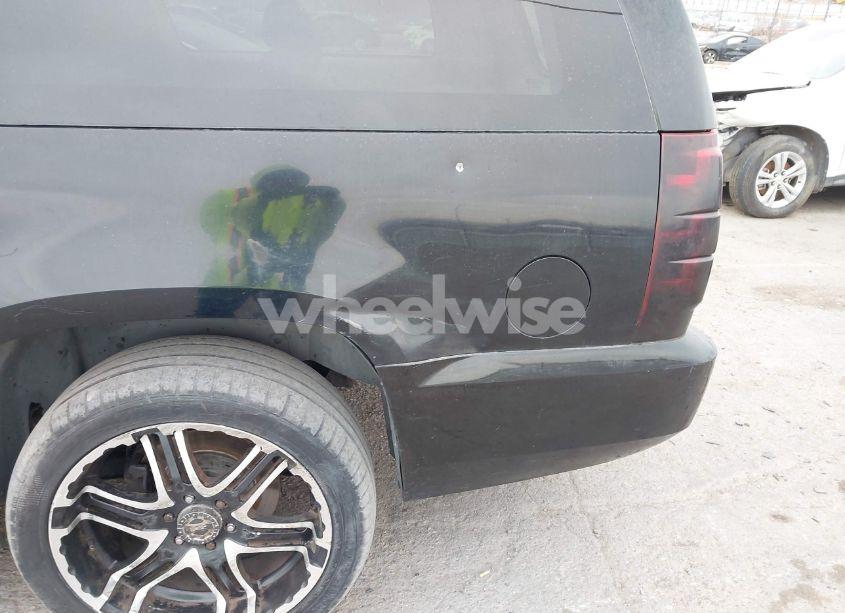 Photo 6 of 2007 Chevrolet Suburban 1500 LS (VIN 1GNFC16077R370096)